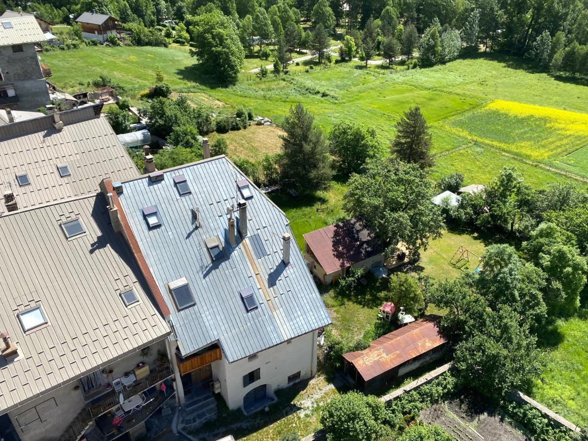 Appartement Dans Une Maison De Pays Briançon Dış mekan fotoğraf