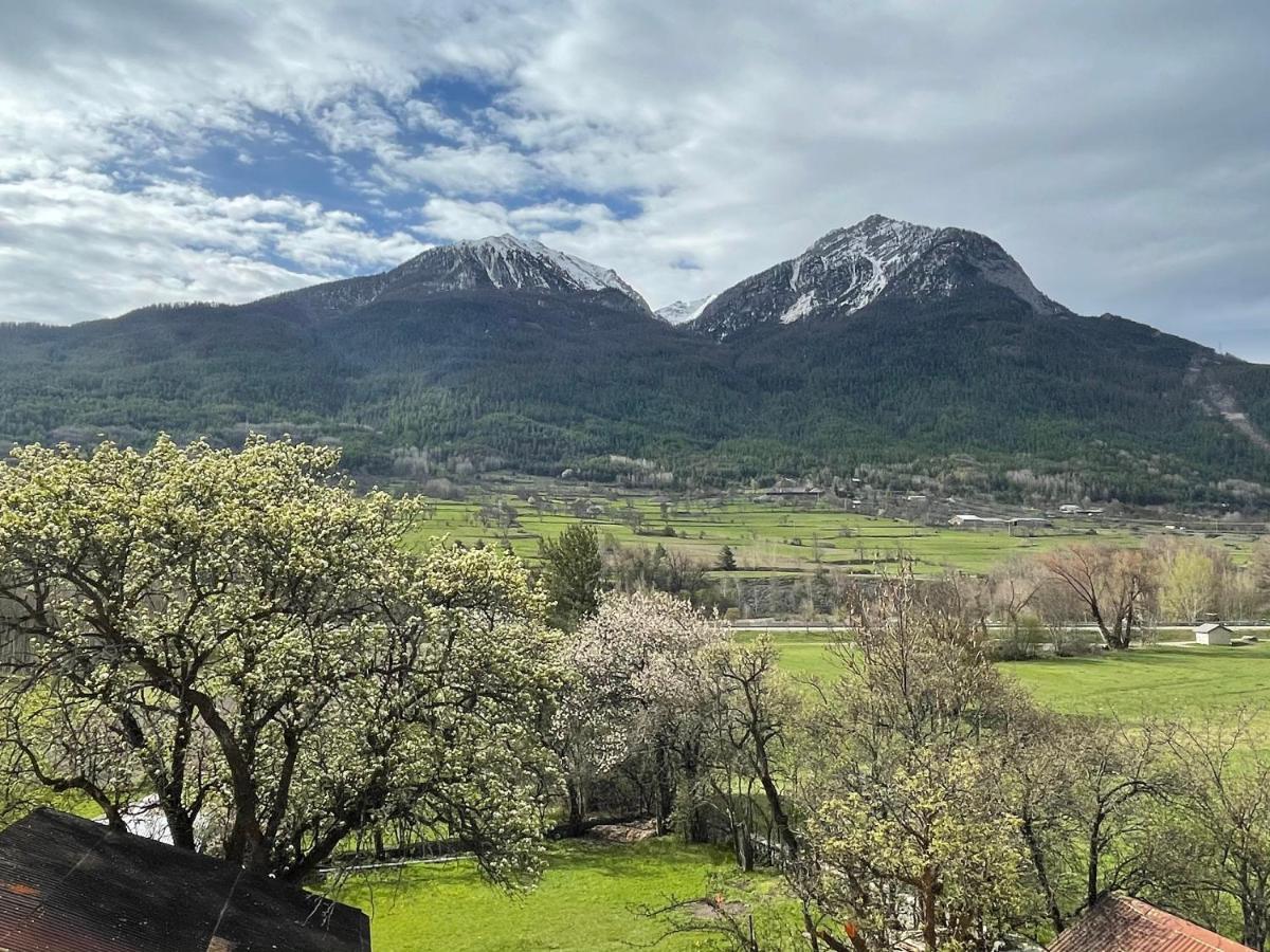 Appartement Dans Une Maison De Pays Briançon Dış mekan fotoğraf